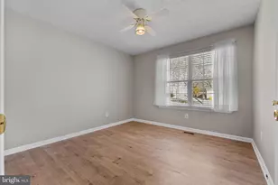 1215 Markham Ln, Pasadena, MD 21122 - Photo 17