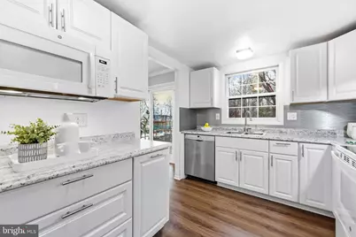 704 Chapelview Drive, Odenton, MD 21113 - Photo 11