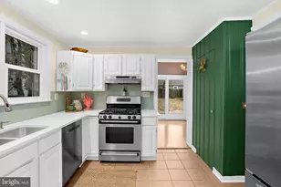 1148 Riverview Dr, Annapolis, MD 21409 - Photo 5