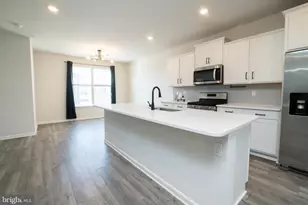 1823 Kellington Ct, Odenton, MD 21113 - Photo 9