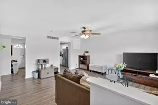 470 Long Towne Ct, Glen Burnie, MD 21061 - Photo 5