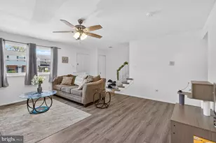 470 Long Towne Ct, Glen Burnie, MD 21061 - Photo 3