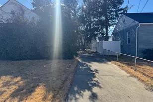 525 Newfield Rd, Glen Burnie, MD 21061 - Photo 17