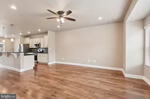 945 Thurston Ln, Glen Burnie, MD 21060 - Photo 11