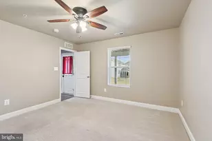 945 Thurston Ln, Glen Burnie, MD 21060 - Photo 23