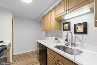 392 West Court #2B, Glen Burnie, MD 21061 - Photo 17