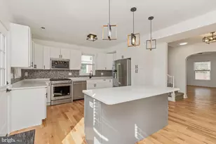 602 S Hammonds Ferry Rd, Linthicum Heights, MD 21090 - Photo 3