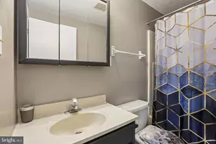 8435 Arbutus Rd, Pasadena, MD 21122 - Photo 19