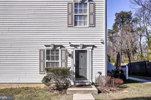 8023 Brookstone Ct, Severn, MD 21144 - Photo 3