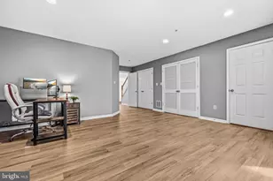 832 Patuxent Run Cir, Odenton, MD 21113 - Photo 25