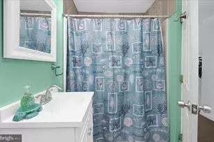 1608 Wall Dr, Pasadena, MD 21122 - Photo 19