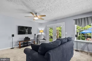 3216 Art Hall Ln, Pasadena, MD 21122 - Photo 11
