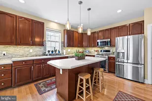 8128 Crimson Ct, Pasadena, MD 21122 - Photo 17