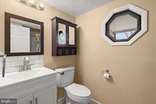 1338 Hallock Dr, Odenton, MD 21113 - Photo 17