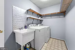 8009 Frontier Dr, Severn, MD 21144 - Photo 21