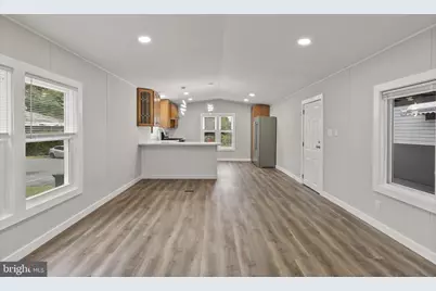 635 Sunset Strip, Brooklyn Park, MD 21225 - Photo 11