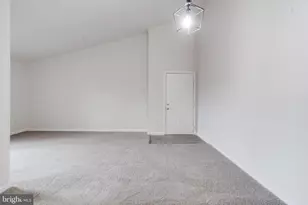 306 Blue Water Ct, Glen Burnie, MD 21060 - Photo 13