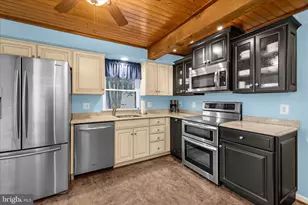 402 Greenland Beach Rd, Baltimore, MD 21226 - Photo 7