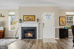 7915 Charles Ct, Pasadena, MD 21122 - Photo 3