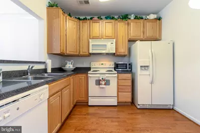 8621 Fluttering Leaf Trail #305, Odenton, MD 21113 - Photo 9