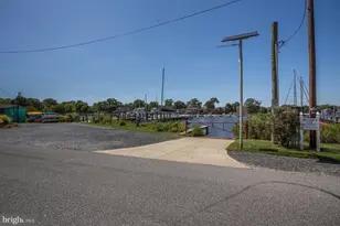 411 Highland Dr, Edgewater, MD 21037 - Photo 37