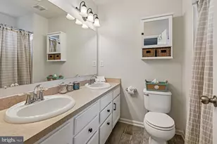 821 Croggan Cres, Glen Burnie, MD 21060 - Photo 17