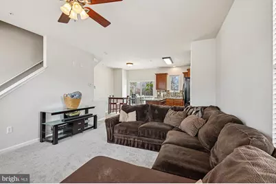 821 Croggan Crescent, Glen Burnie, MD 21060 - Photo 3