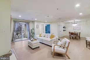 623 Admiral Dr, Annapolis, MD 21401 - Photo 1