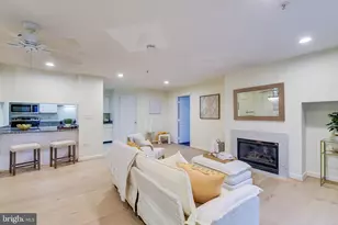 623 Admiral Dr, Annapolis, MD 21401 - Photo 5