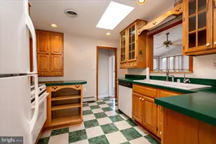 162 Sillery Bay Rd, Pasadena, MD 21122 - Photo 17