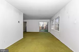 1746 Waldorf Ct, Crofton, MD 21114 - Photo 7