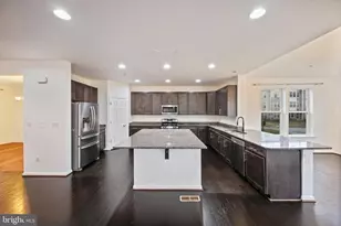 340 Daleview Dr, Glen Burnie, MD 21060 - Photo 7