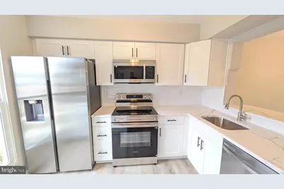 546 Dahlgreen Road, Glen Burnie, MD 21061 - Photo 3