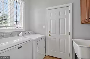 726 Pearson Point Pl, Annapolis, MD 21401 - Photo 31