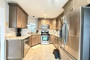 249 Edge Creek Ln, Odenton, MD 21113 - Photo 5