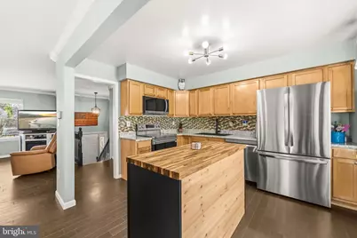 7710 Suitt Drive, Pasadena, MD 21122 - Photo 5