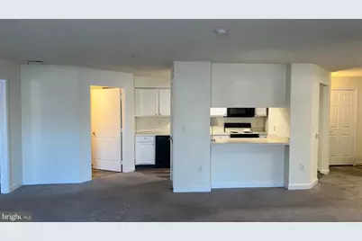 625 Admiral Drive #205, Annapolis, MD 21401 - Photo 3