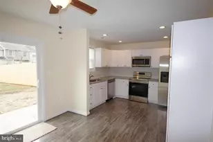 1656 Woodtree Ct E, Annapolis, MD 21409 - Photo 3