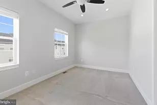 7735 Lexington Ct, Glen Burnie, MD 21061 - Photo 17