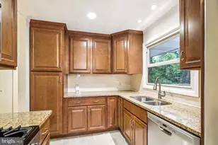 114 Howard Ave, Arnold, MD 21012 - Photo 9