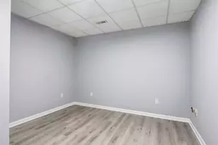 8147 Hog Neck Rd, Pasadena, MD 21122 - Photo 13