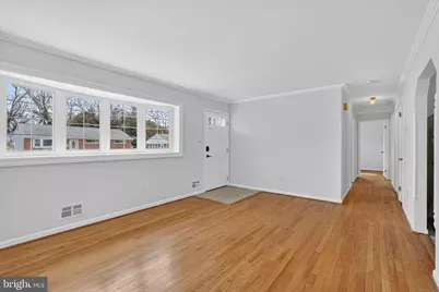 402 Glenmont Avenue, Glen Burnie, MD 21061 - Photo 29