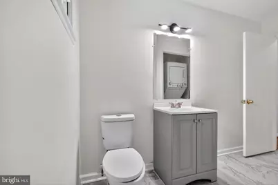 402 Glenmont Avenue, Glen Burnie, MD 21061 - Photo 19