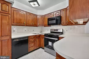 402 Glenmont Ave, Glen Burnie, MD 21061 - Photo 15