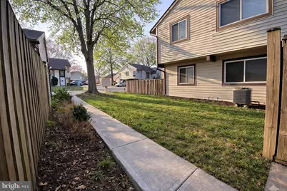 1721 Leisure Way, Crofton, MD 21114 - Photo 3