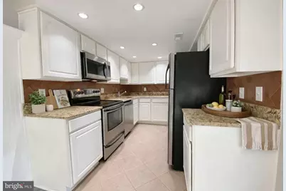 1721 Leisure Way, Crofton, MD 21114 - Photo 11