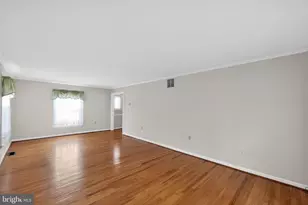 1609 Earlham Ave, Crofton, MD 21114 - Photo 13