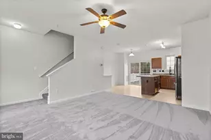 823 Croggan Cres, Glen Burnie, MD 21060 - Photo 3