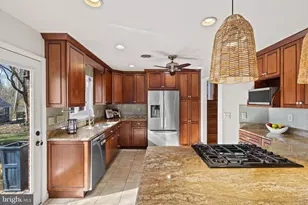 101 Avondale Cir, Severna Park, MD 21146 - Photo 11