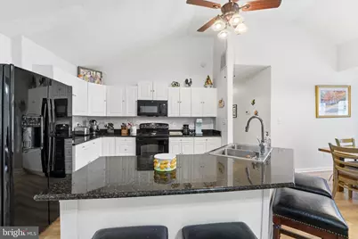 7806 Appletree Road, Pasadena, MD 21122 - Photo 15